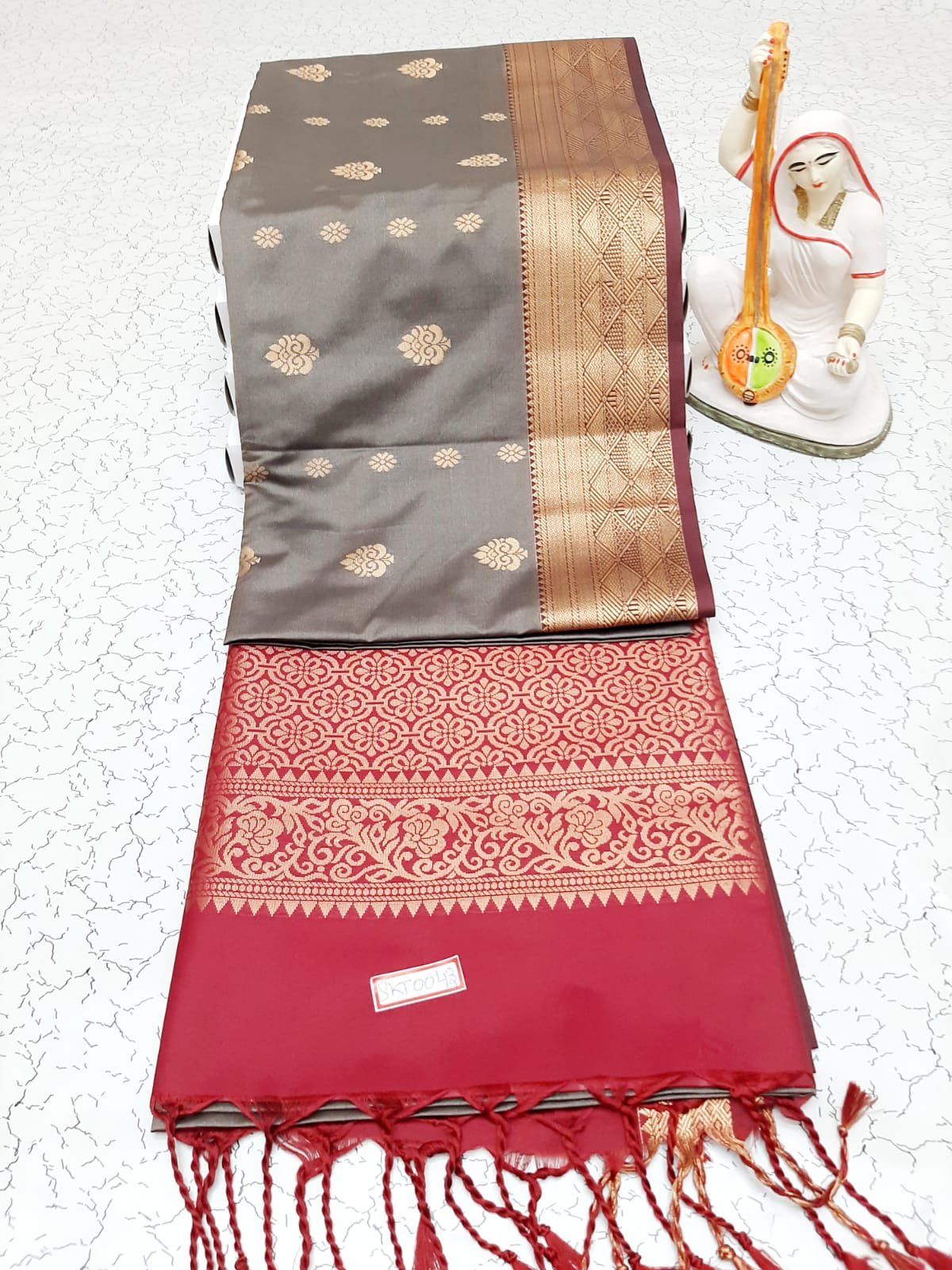 WhatsApp Image 2026-02-04 at 4.35.08 PM (1) LUXURY WEDDING SAREE - Image 1