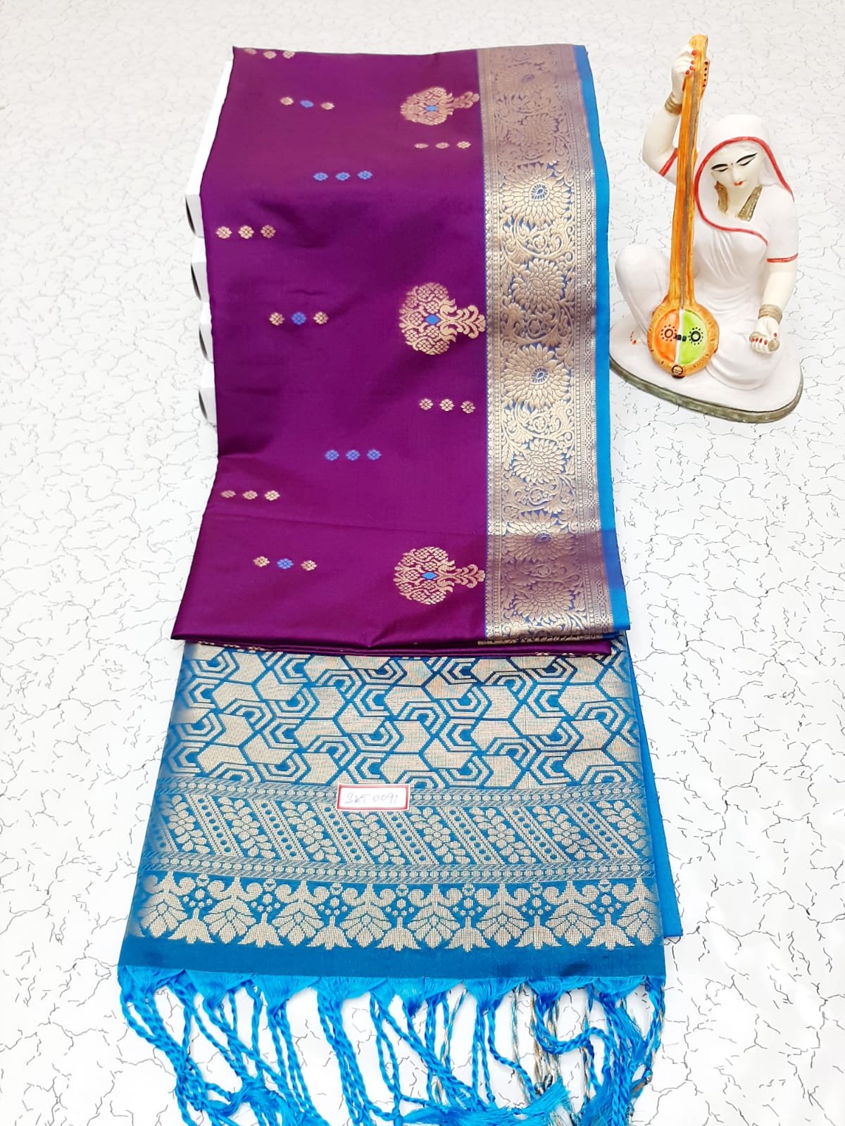 WhatsApp Image 2026-02-04 at 6.31.05 PM (1) FLORAL LATTICE SILK - Image 1